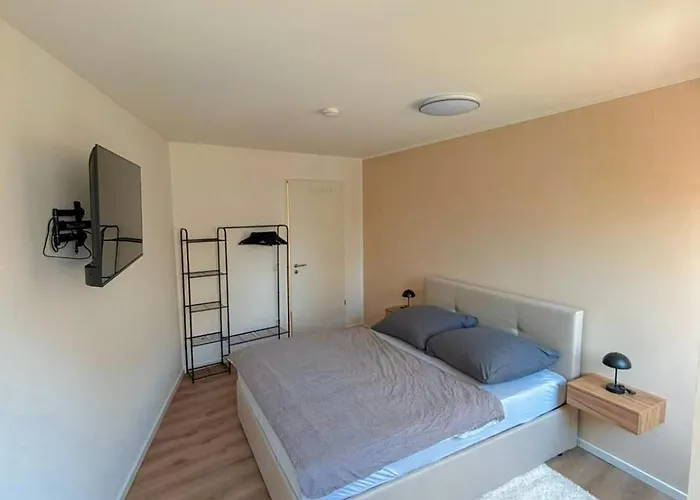 Schoenes Helles Im Zentrum Inklusive Parkplatz Apartment *